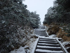 北横岳　登山　軽アイゼン　ツアー