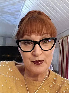 Angela Reins
