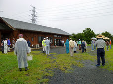 ふれあい農園早朝除草作業