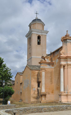 Tomino - la façade serait de Domenico Baina architecte de l'église de La Porta entre autres édifices.