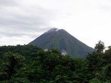 Cerro Chato desde Arenal Observatory Lodge