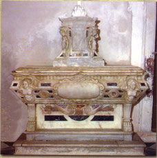 Duomo: Tomba Barone Maurizio Valdina - 1600