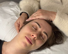 Reiki pour sportifs evasion et bien-etre Lannemezan. Grace a la vibration des diapasons sur des points d’acupunctures bien precis suivi d'un soin reiki votre capital recuperation apres l'effort sera optimise  