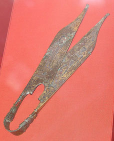 Bügelschere, 2. Jh. n. Chr., Wikipedia