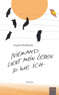 Das Cover von Niemand liebt mein Leben so wie ich zeigt eine Strumleitung, auf der mehrere schwarze Vögel und ein bunter Vogel sitzen.