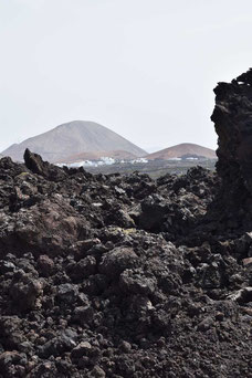 volcanoes-lava-fields-lanzarote-canary-islands