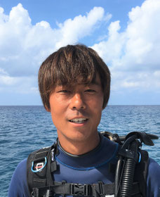 中西 研吾 あおいろクジラ