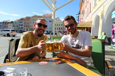 Frühstück in Budweis.