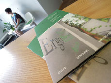 Ergotherapie-Praxis Wartebereich und Infobroschüren