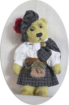 Teddybär "Donald" in Schottenrock, Schärpe & Bonnet mit Sporran & weißes Hemd. Sammler Teddy, Handgefertigt, individuelles Design, handgestickt