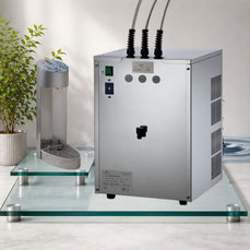 Blupura Box 60 Untertisch-Wasserspender mit professioneller Zapfsäule und Festwasseranschluss.