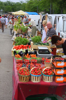 Bild: Markt in Velleron (Le marché agricole de Velleron)