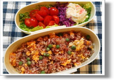コンビーフ炒飯弁当