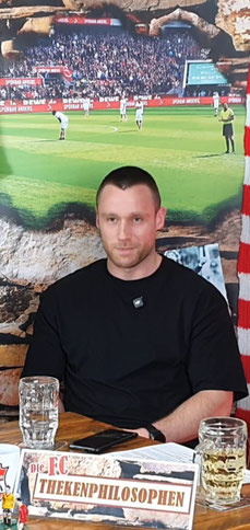 Christian Clemens beim Talk der "FC-Thekenphilosophen"