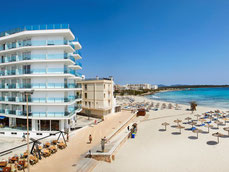 Universal Hotel Perla  