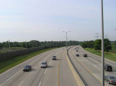 L'Interstate 355, che è a pedaggio, è una diramazione della Interstate 55.