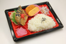 鯖の味噌煮弁当　　　￥680