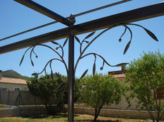pergola treille tonnelle olivier branche végétal fer forge bormes les mimosas lavandou hyères toulon var ferronnerie art ferronnier forgeron by thibault KLUKASZEWSKI with forge et style