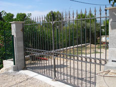 portail fer forge bormes les mimosas lavandou hyères toulon var ferronnerie art ferronnier forgeron by thibault KLUKASZEWSKI with forge et style