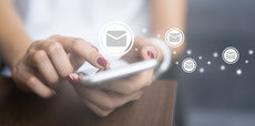 Tu futuro en tu whatsapp o email