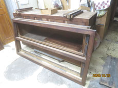 桐たんす、桐タンス、桐箪笥、時代箪笥、修理、再生、更生、修繕、洗濯、洗い、杉山箪笥店、壇ふみ、格安、安い、お値打ち、職人、安心、 黒檀箪笥、茶箪笥、水屋戸棚、帳場箪笥、欅箪笥、漆、漆塗り、拭き漆、和箪笥、桐たんすリメイク、古い箪笥修理、箪笥リメイク、和ダンスリメイク、タンス修理、古いタンス、掃除、、桐の箪笥リメイク、桐たんす削り直し、桐箪笥修理、桐たんす修理、桐たんす再生、桐たんす洗い、桐箪笥更生、和箪笥修理、箪笥修理、ダンス修理、古いタンスリメイク、古箪笥リメイク、箪笥リメイク、昔の箪、時代家具、箪笥の