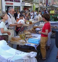 Stand am Wochenmarkt