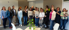 Studierende und Absolventen des Masterstudiengangs Nonprofit-Management und Management in Social Organisations freuten sich auf das Wiedersehen. | Foto: Campus 3 L