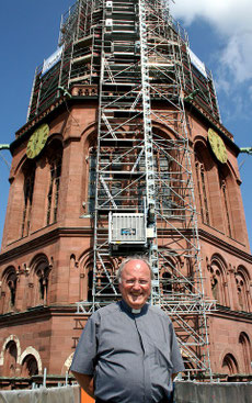 Der eigerüstete Westturm