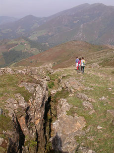 Promenade archéologique sur le site des mines de Larla dans les Pyrénées