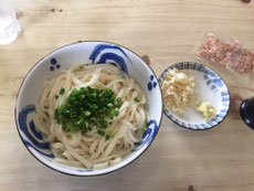 生醤油うどん 中 510円