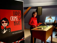 Alex Roller bei einer Lesung bei Meet and Grete im Polizeimuseum Hamburg