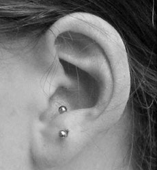 Antitragus Piercing stechen