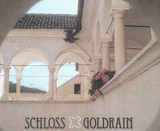 Foto vom Innenhof Schloss Goldrain