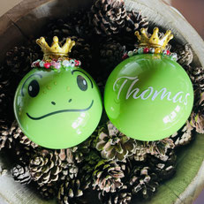 Druckatelier46 - Weihnachtskugeln personalisiert mit Namen Frosch
