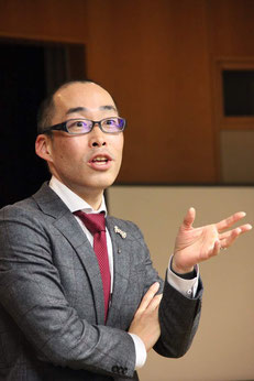 全国商工会・商工会議所のセミナーを担当する渋谷雄大