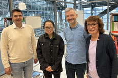 Freuen sich auf das Forschungspraktikum: Prof. Dr. Michael Vilain, Studentin Chunfang Zhang, Dr. Matthias Heuberger und PD Dr. Susanne Kirchhoff-Kestel (v.l.) | Foto: IZGS 