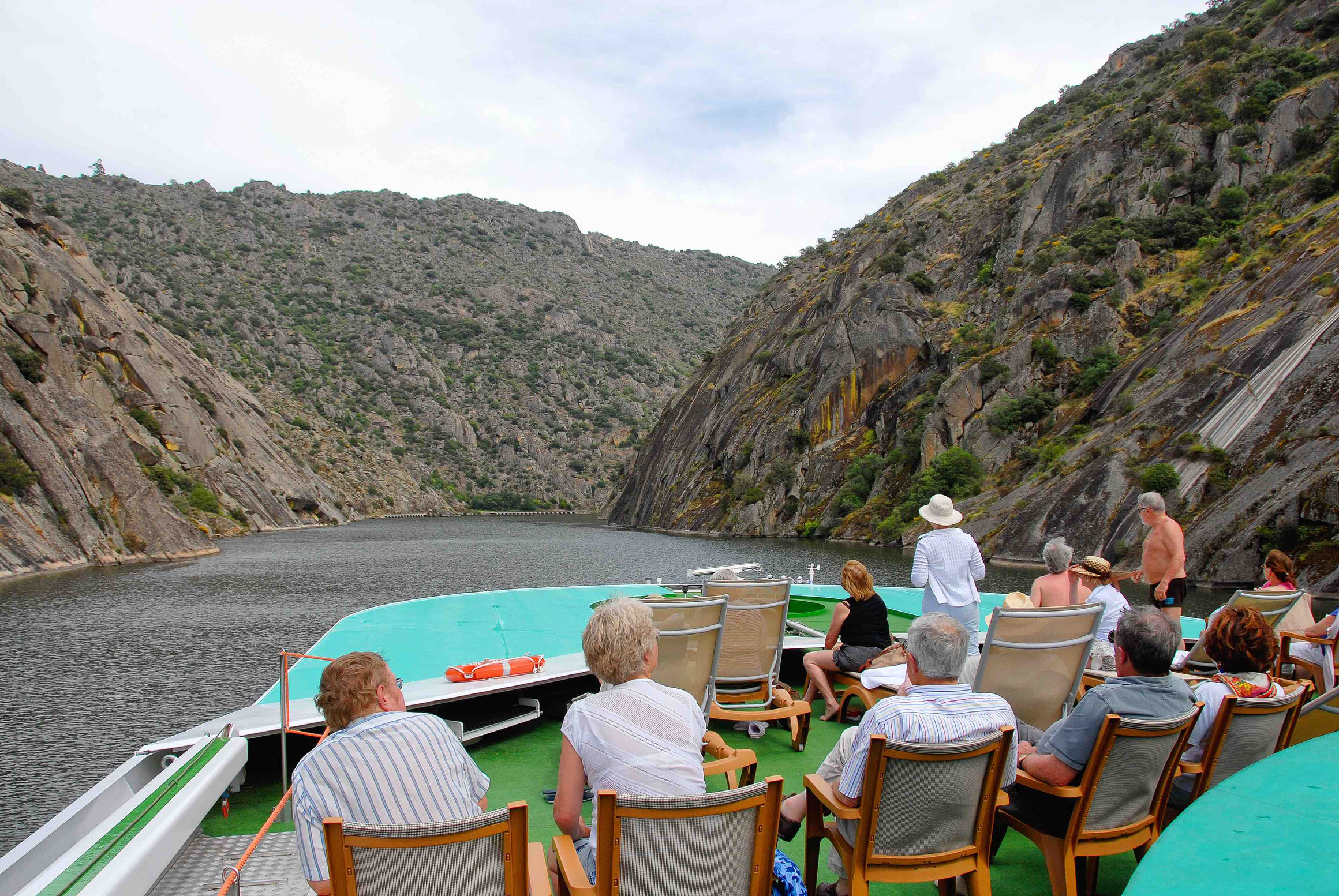 MS Infante don Henrique Sonnendeck