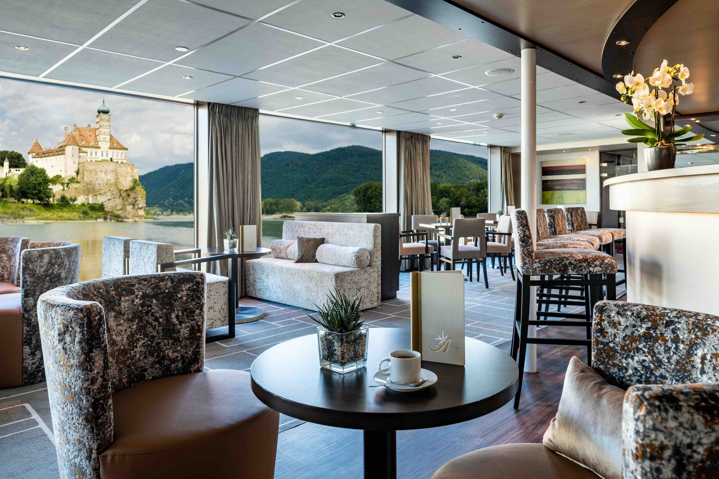 MS AMADEUS Brilliant Panorama Lounge