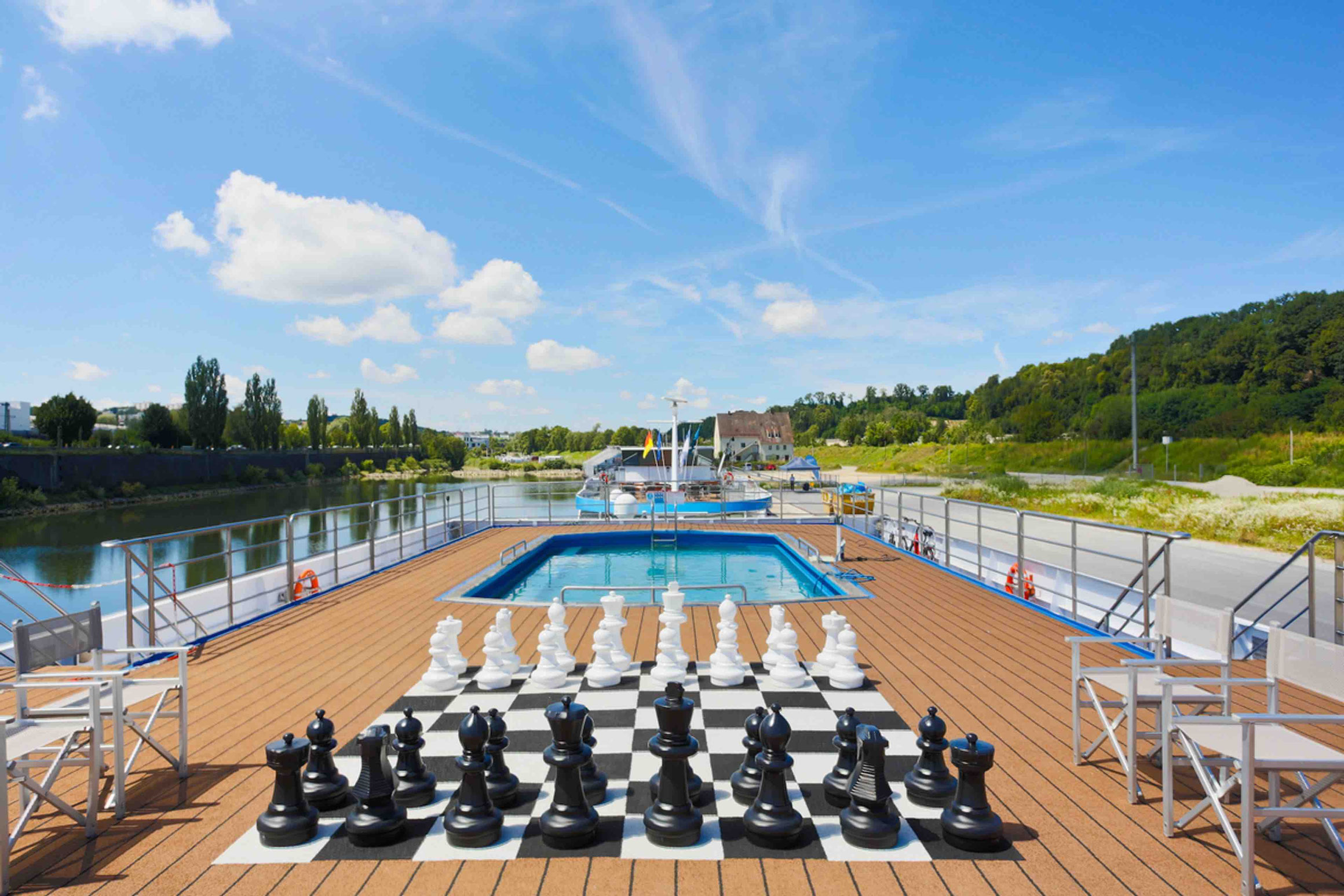 MS SE-MANON Sonnendeck