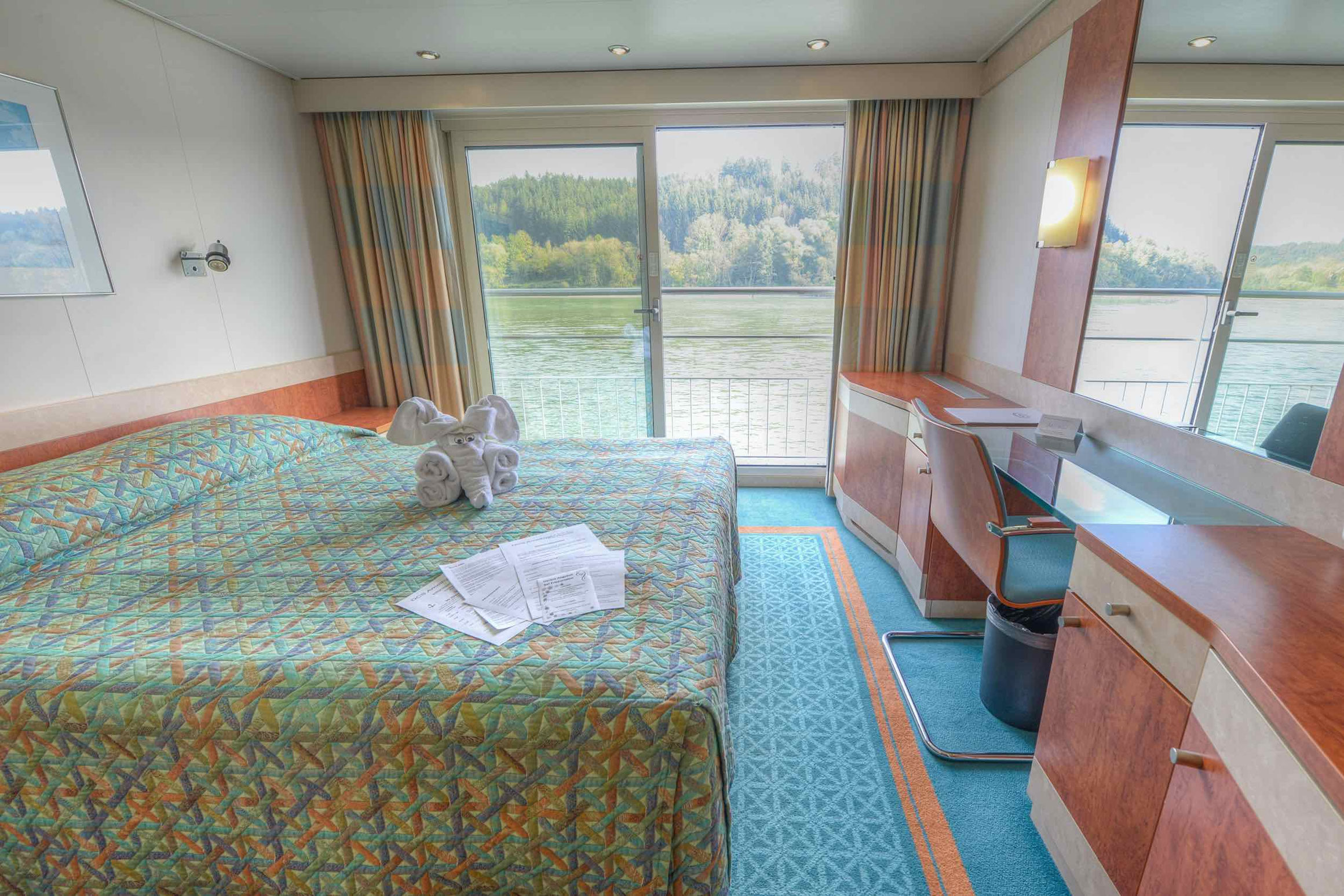 DCS Amethyst Außenkabine mit französischem Balkon