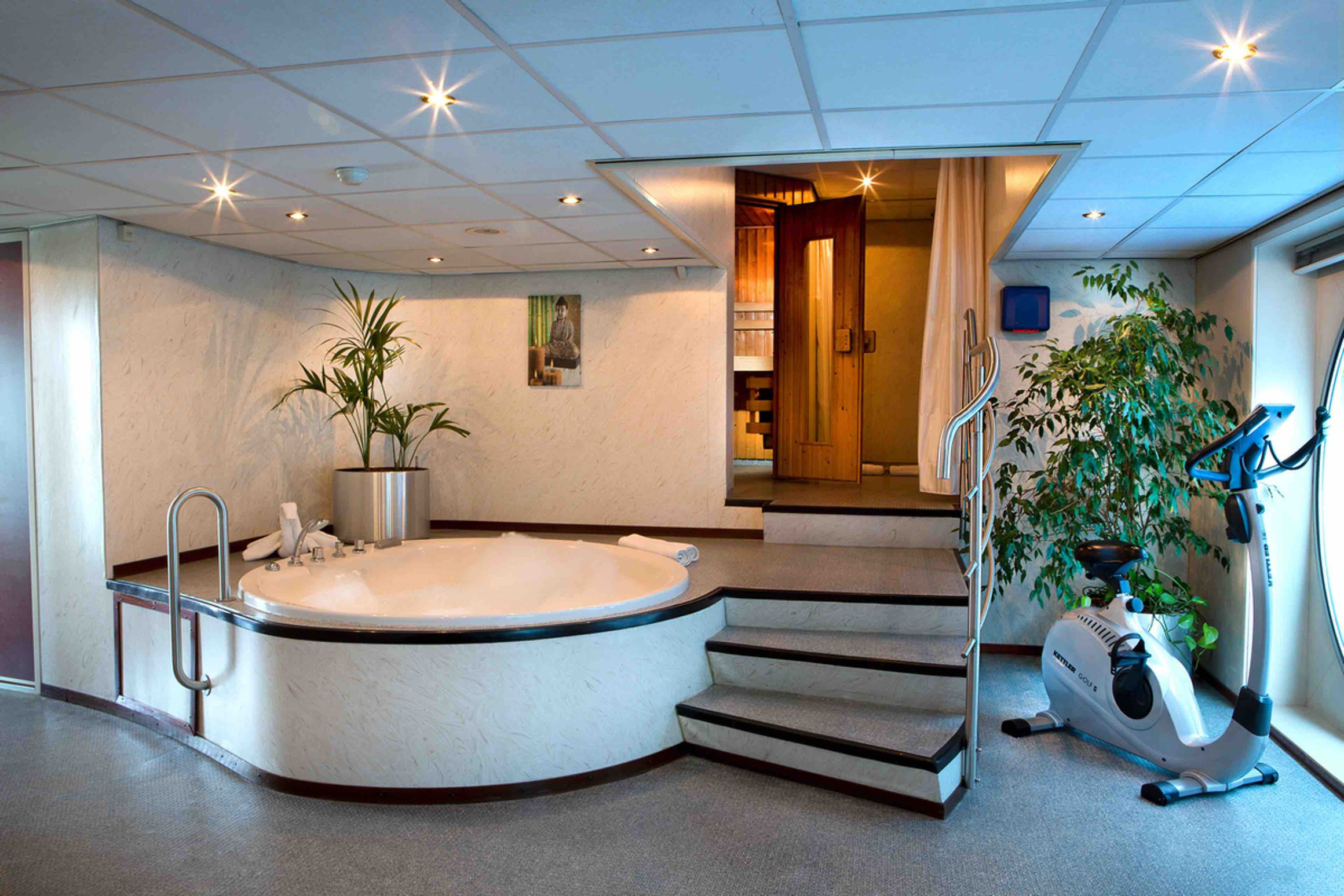 MS SE-MANON Wellnessbereich