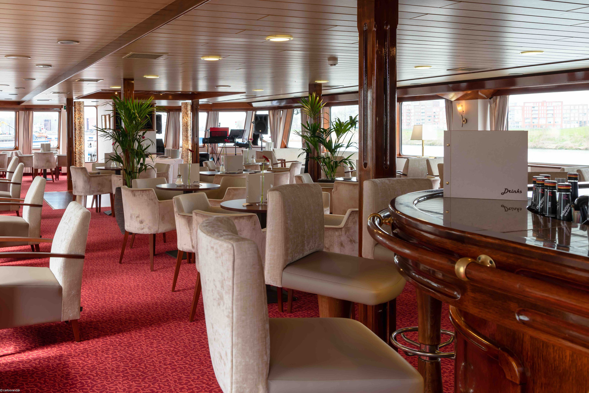 DCS Amethyst Classic Panorama Lounge