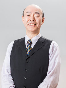 講師