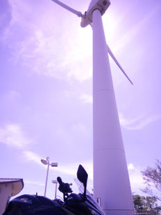 蔵王展望台の発電風車。