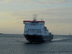 Le M/V Commodore Clipper arrivant à Saint-Malo durant l'hiver 2015-2016, après avoir été rénové.