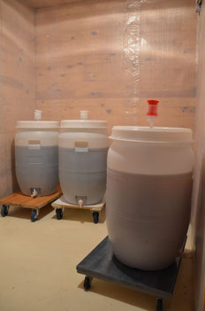 fermentation primaire et secondaire, chambre chaude de la Brassrie de la Mousse du guiers en savoie 