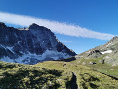 en descendant du col
