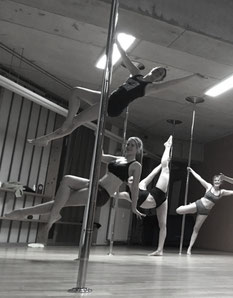 Unsere Kurse - Pole and Move Mannheim