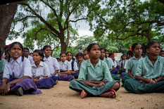 気候変動について学ぶインドの子どもたち。若年層を雇用し、地球温暖化を防止するインドの取り組みに注目です。Photo / Climate Change, Agriculture and Food Security