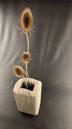 Wolfgang Wallner Wohnskulptur und Kraftobjekte, Betonvase